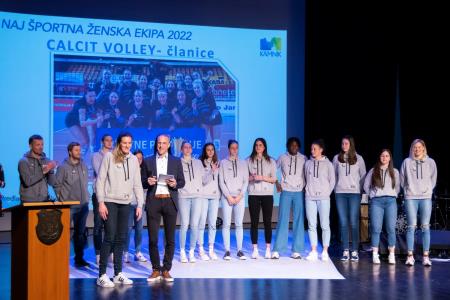 Na mladih šport stoji. Naj športnika Kamnika za leto 2022 Lovro Planko in Tjaša Vrtačič ter ekipa odbojkaric Calcit volleya (40)